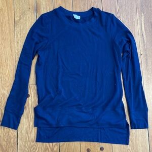 Women's Navy Alo Glimpse long Sleeve small with Flaw